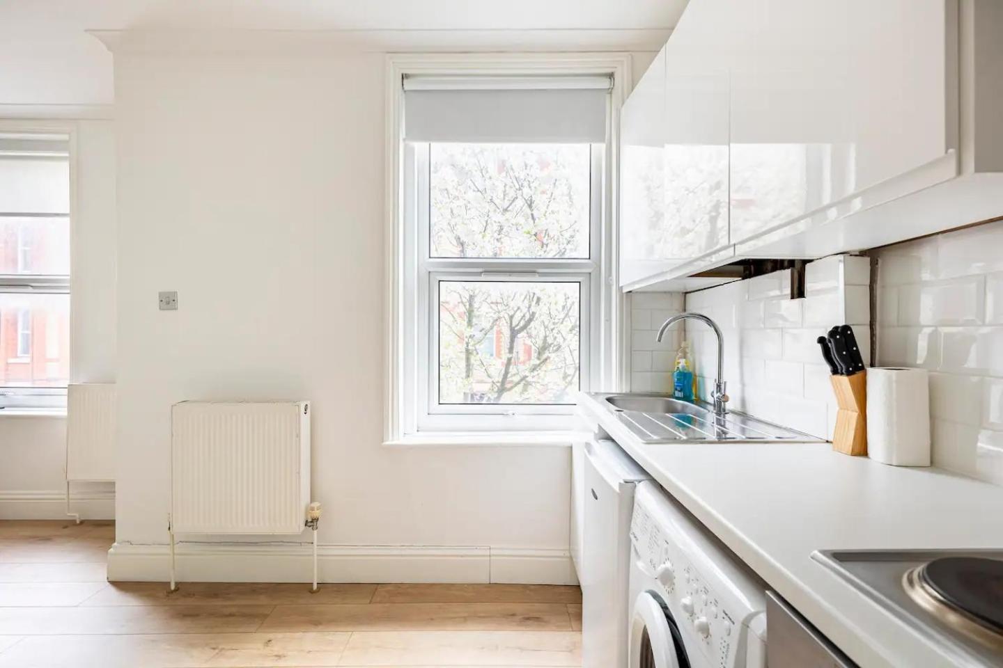 Stylish One Bedroom Apartment In Greater London Exterior foto