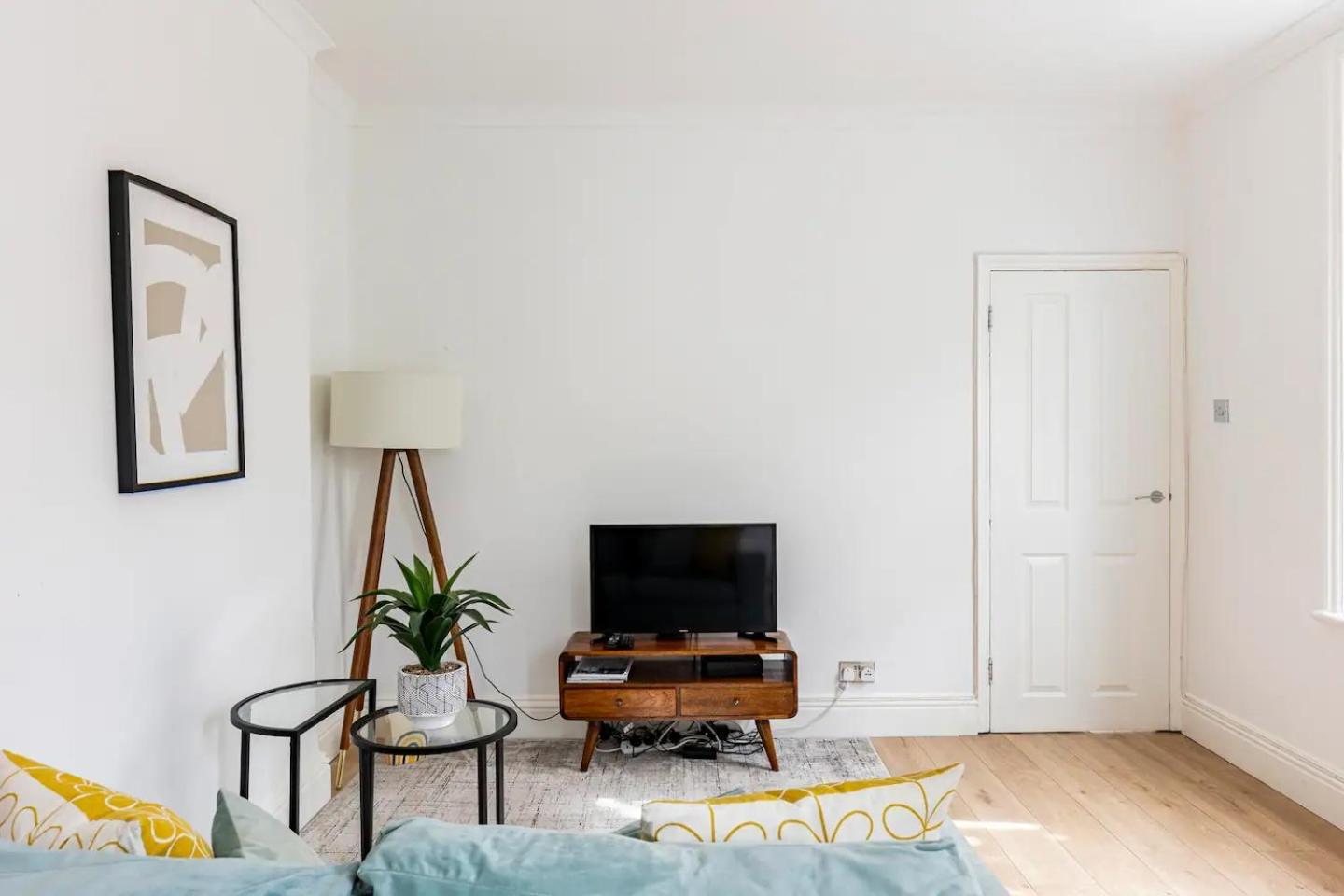 Stylish One Bedroom Apartment In Greater London Exterior foto