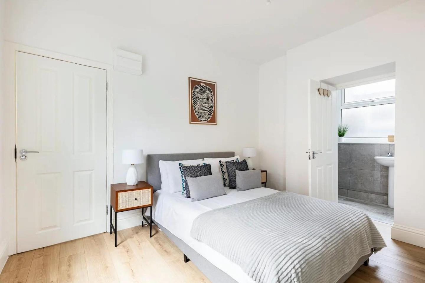 Stylish One Bedroom Apartment In Greater London Exterior foto